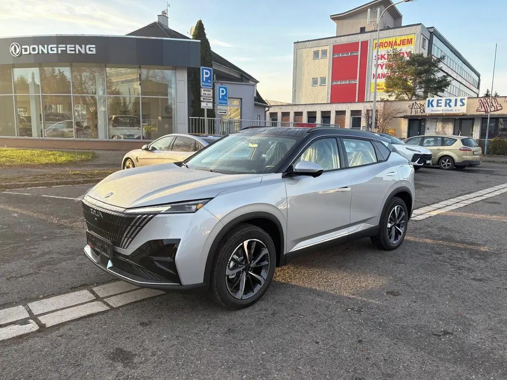 Dongfeng Mage, 1.5T 145kw E2 Silver / Black